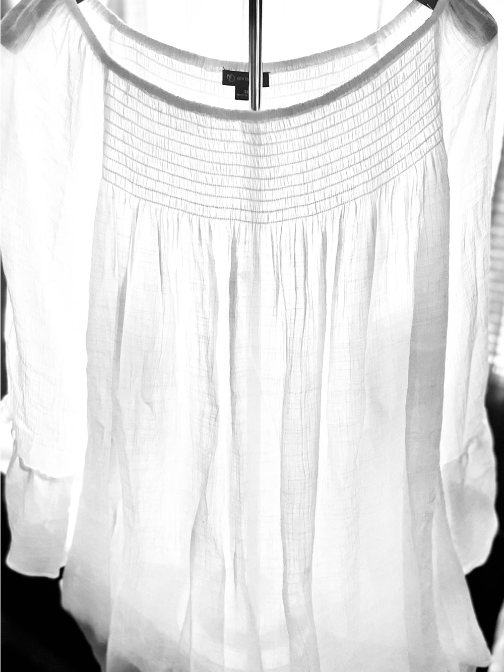 New Directions White Gauzy Smocked Peasant Tunic
